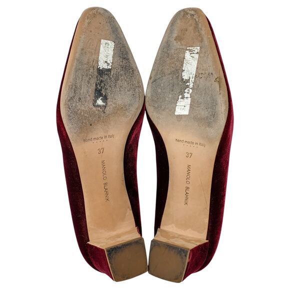 Manolo Blahnik Okkato Burgundy Velvet Crystal Ornament Almond Toe Block Pumps - Picture 10 of 14